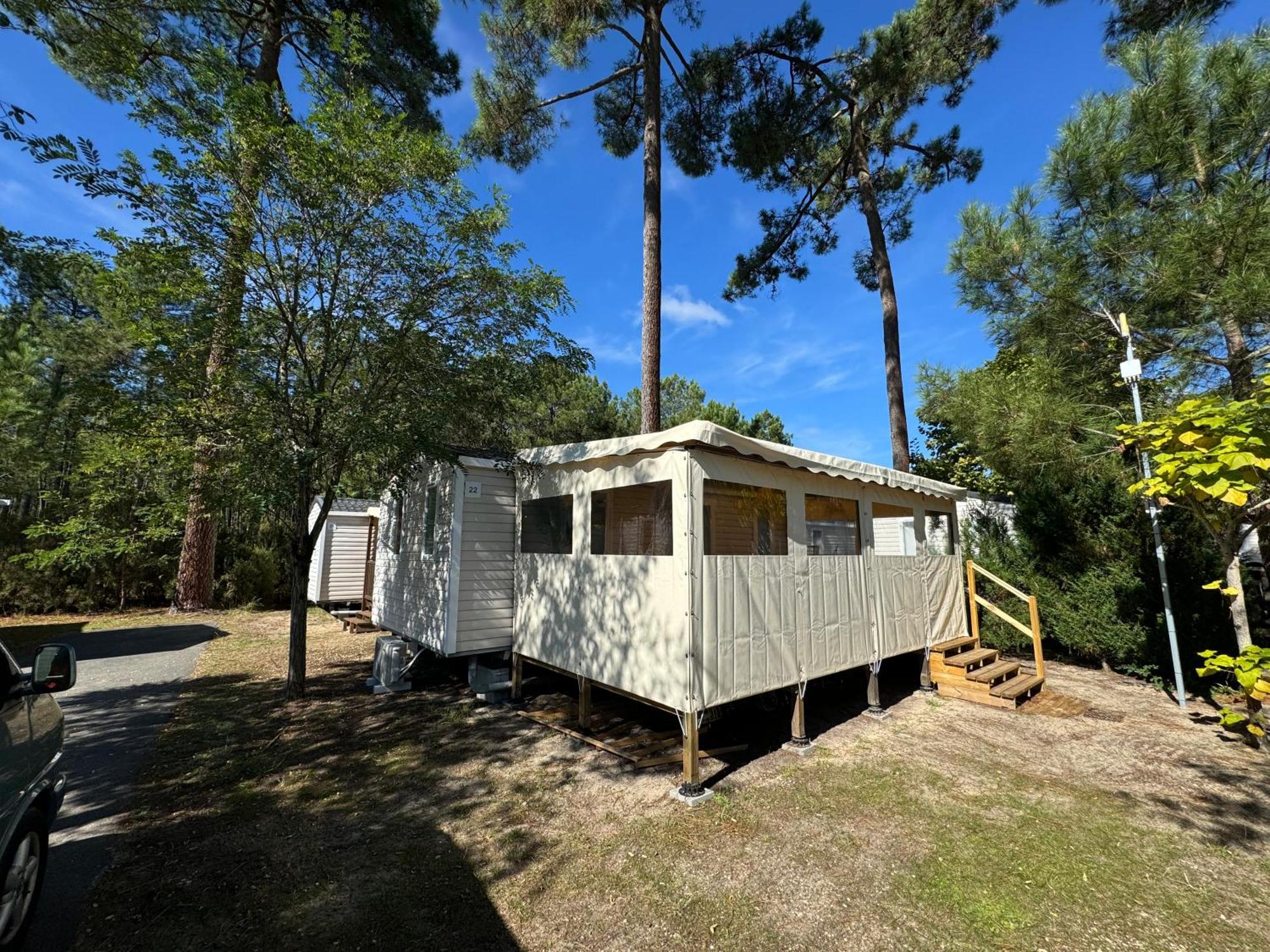 Camping Un Toit Sur Le Bassin Les Embruns