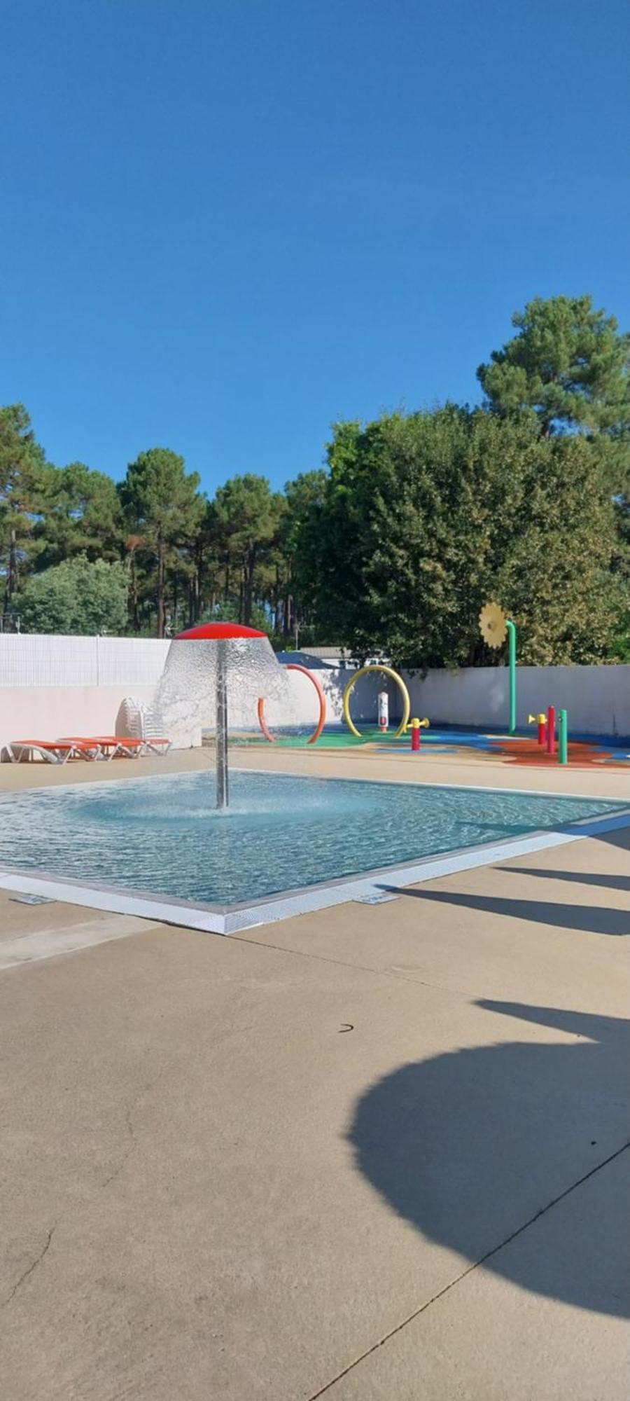 Camping Un Toit Sur Le Bassin Les Embruns *